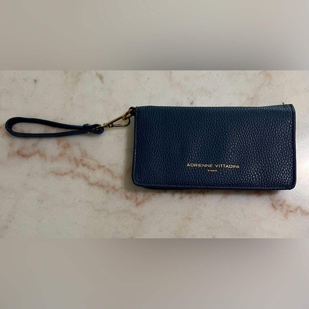 Adrienne Vittadini Navy Leather Wristlet Wallet Gold Hardware Zip Around